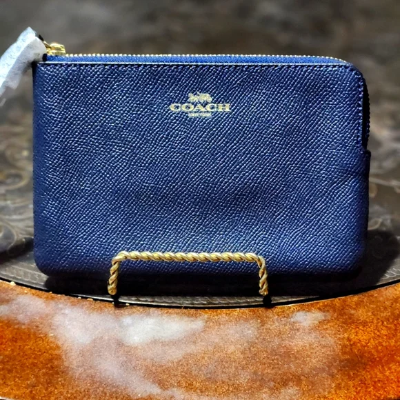 NWT Navy Navy Blue Coach Wristlet - Picture 1 of 3